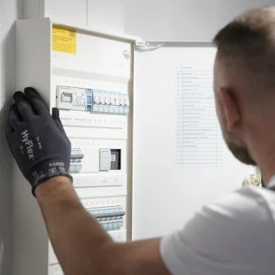 Handwerker erhält neue Aufträge über die Handwerkerbörse Meister-Job